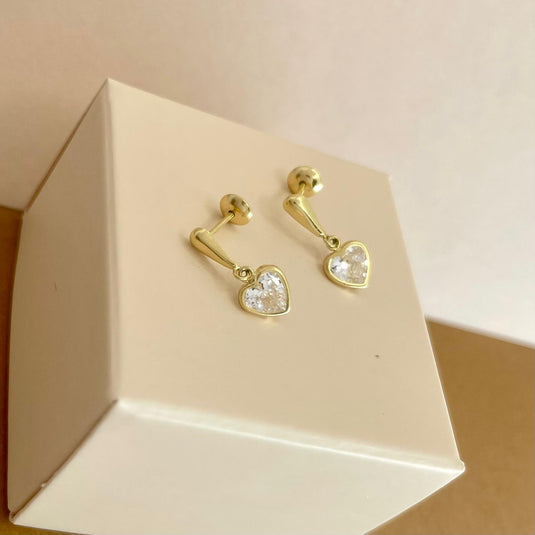 Brinco Aste Coração Pendurado em Ouro 18k – Charme e Sofisticação;;