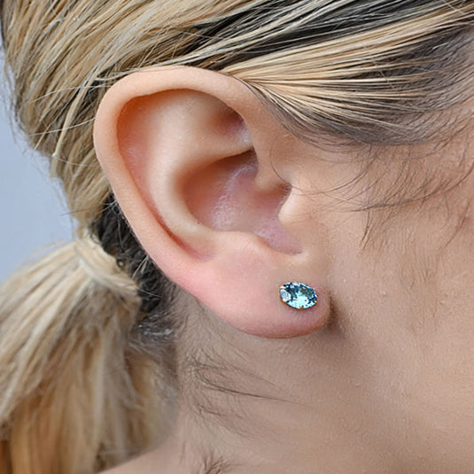 Brinco Jogador Cálice 6MM Pedra Azul Sintética - Ouro 18