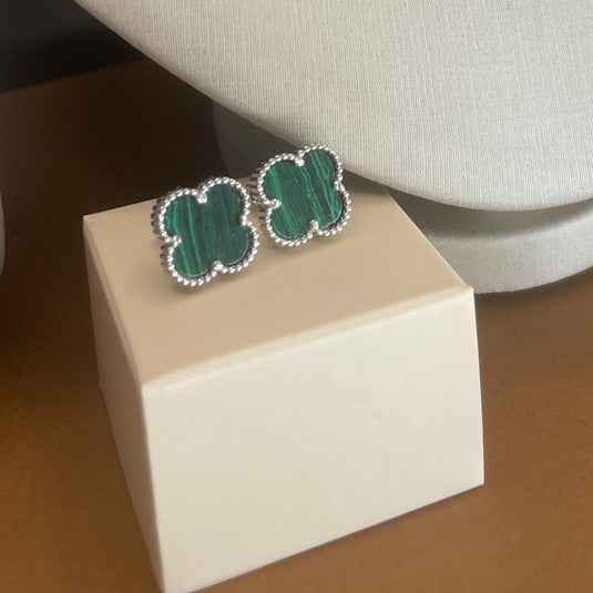 Brinco Trevo da Sorte Vintage em Prata 925 com Madrepérolas Cor Verde