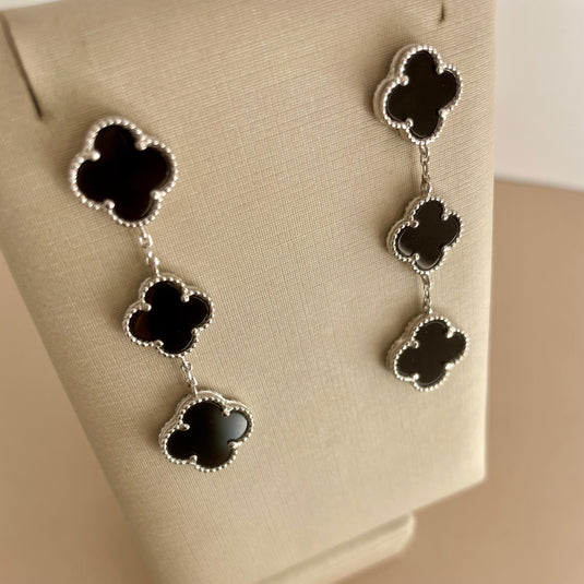 Brinco Triplo Trevo da Sorte Vintage em Pedra Ônix e Prata 925..