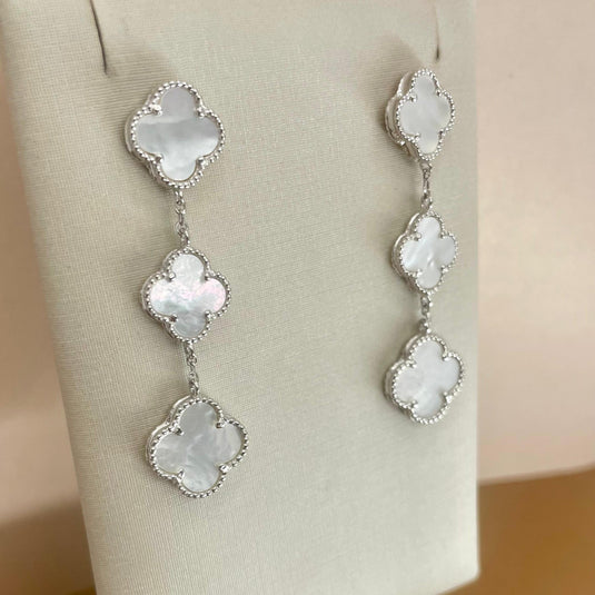 Brinco Triplo Trevo em Prata 925 com Madrepérolas