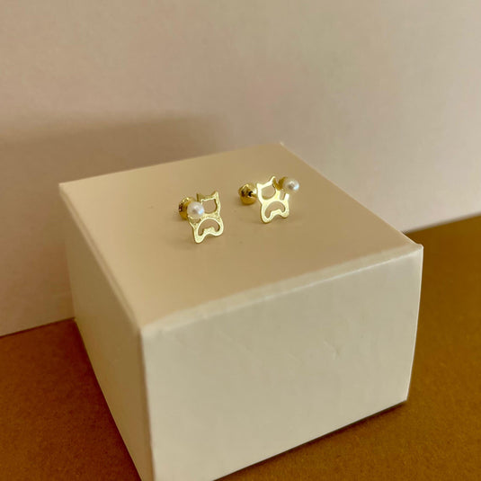 Brinco Gatinho Vazado em Ouro 18k com Pérola