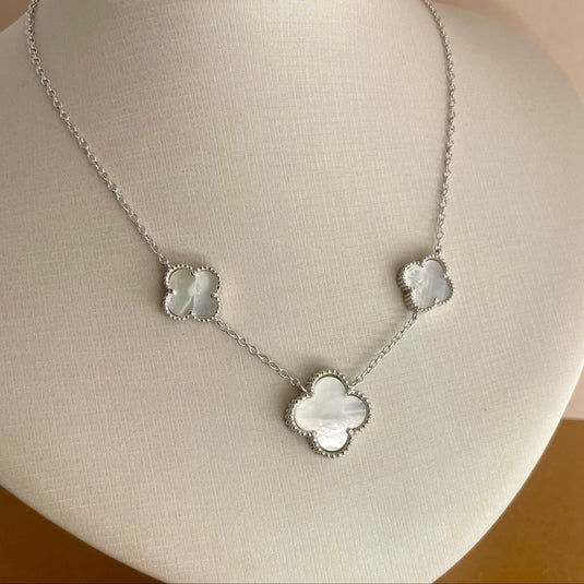 Gargantilha Trevo da Sorte com Madrepérola 12/16mm 40/45cm Cravejada com Zircônias8