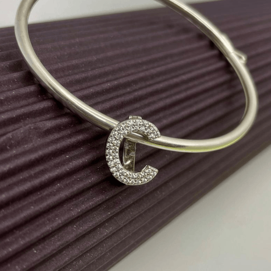 Pingente Letra C Cravejado de Zircônia com Encaixe em Prata 925