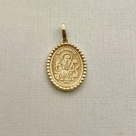 Pingente São Bento Sentado Ouro 18k