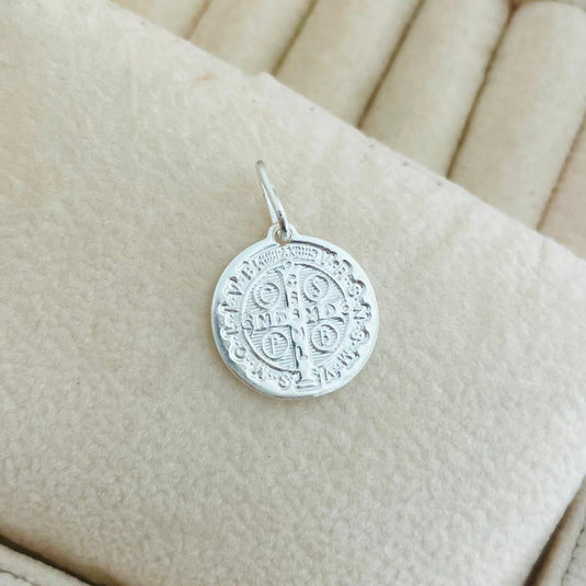 Pingente Medalha de São Bento em Prata 925