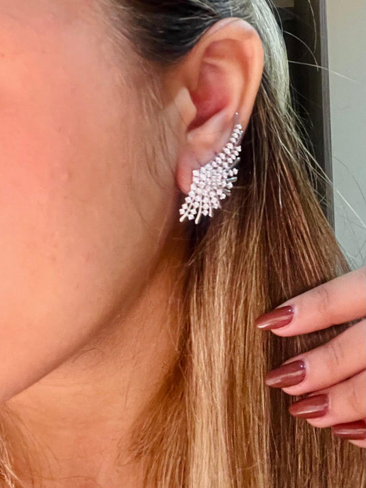 Brinco Ear Cuff Leque Cravejado com Zircônias – Prata 925