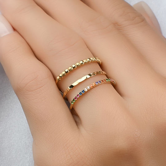 Anel Triplo com Bolinhas Cravejado com Pedras Sintéticas - Ouro 18k