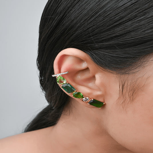 Brinco Ear Cuff Pedras Esmeraldas Sintéticas - Semijoia Premium