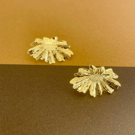 Brinco Flor Orgânico Trabalhado - Semijoia Premium