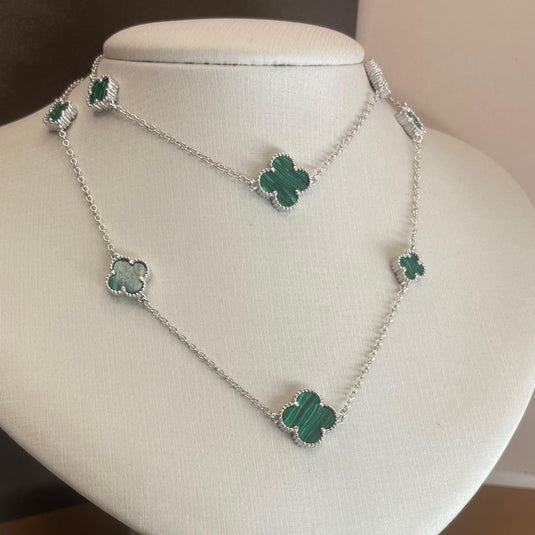 Colar Trevo da Sorte Vintage em Prata 925 com Madrepérolas Verdes – 70 cm..
