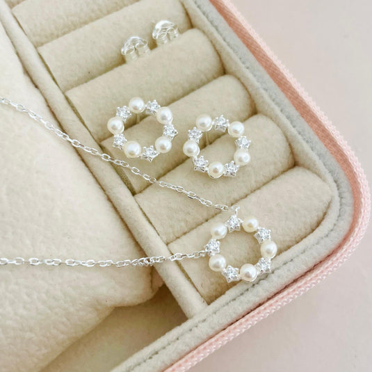 Conjunto Círculo Pérolas e Zircônias – Prata 925