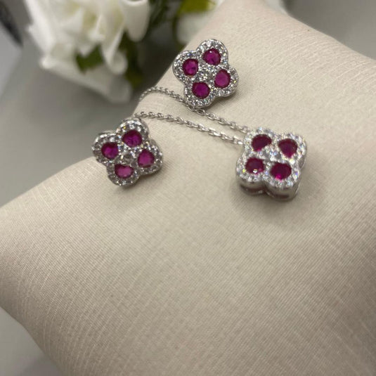 Conjunto Trevo com Pedras Rosa Sintéticas e Zircônias em Prata 925