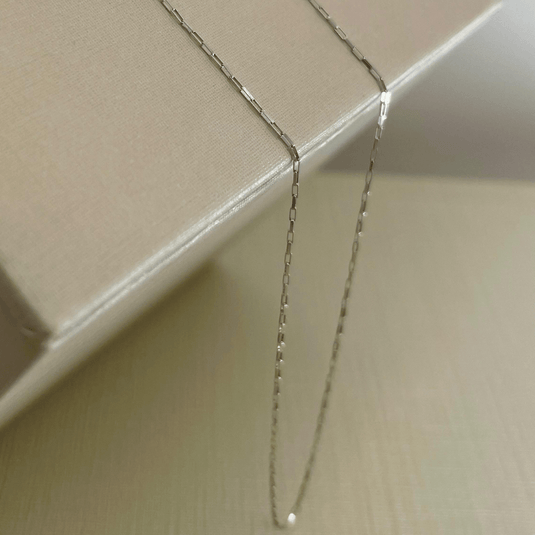 Corrente Elo Alongado Fina 60cm Ouro Branco