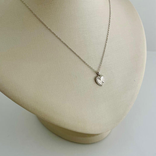 Gargantilha Coração Riscado a Laser Microzircônia 40cm Prata 925....