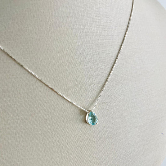 Gargantilha Gota Pedra Verde 45cm Prata 925.