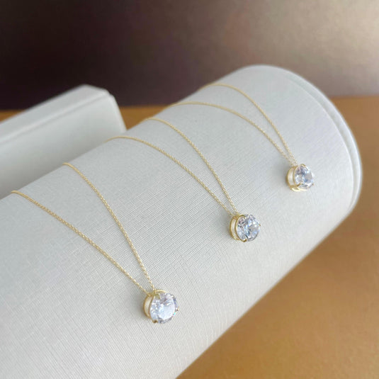Gargantilha Mini Elo Português com Ponto de Luz 45cm em Ouro 18k – Delicadeza e Sofisticação