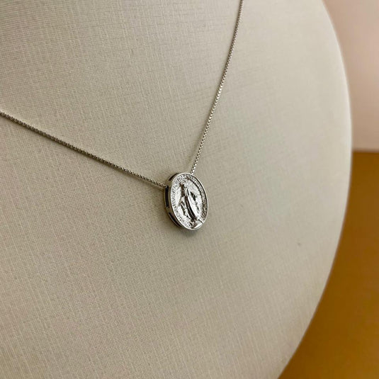 Gargantilha Nossa Senhora das Graças com Corrente Veneziana....