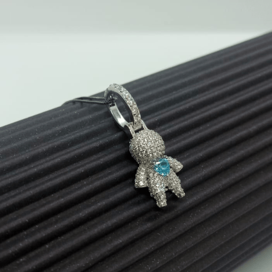 Pingente Menino Pedra Azul Cravejado com Zircônia Prata 925