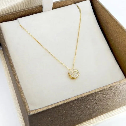 Pingente Sextavado com Microzircônias em Ouro 18k – 0,7cm x 0,7cm...