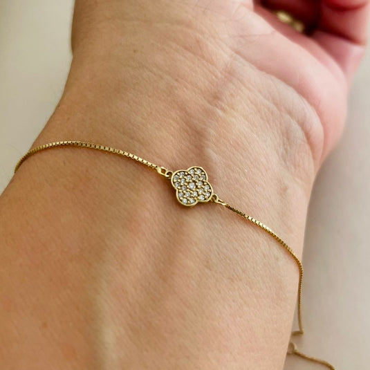 Pulseira Trevo Cravejado com Microzircônias – Ouro 18k | 16cm......