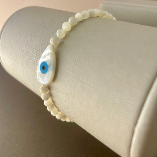Pulseira de Espinelo com Olho Grego Gota e Madrepérola – Proteção e Estilo em Cada Detalhe