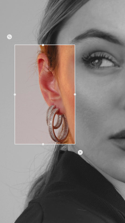 Brinco Argola Cravejada com Microzircônias – Prata 925